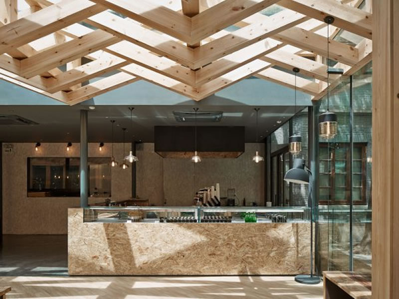 Thiết kế quán cafe Coffee House Highland tại Đồng Hới Quảng Bình