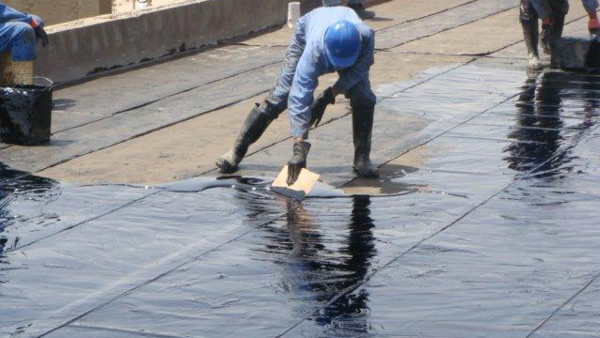 Thi c&ocirc;ng chống thấm nh&agrave; TP Vinh Nghệ An